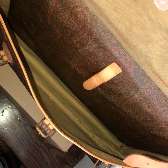 M ETRO Milano Red Paisley Coated Canvas Vachetta Double Sides Travel Bag 56cm - Picture 12 of 14